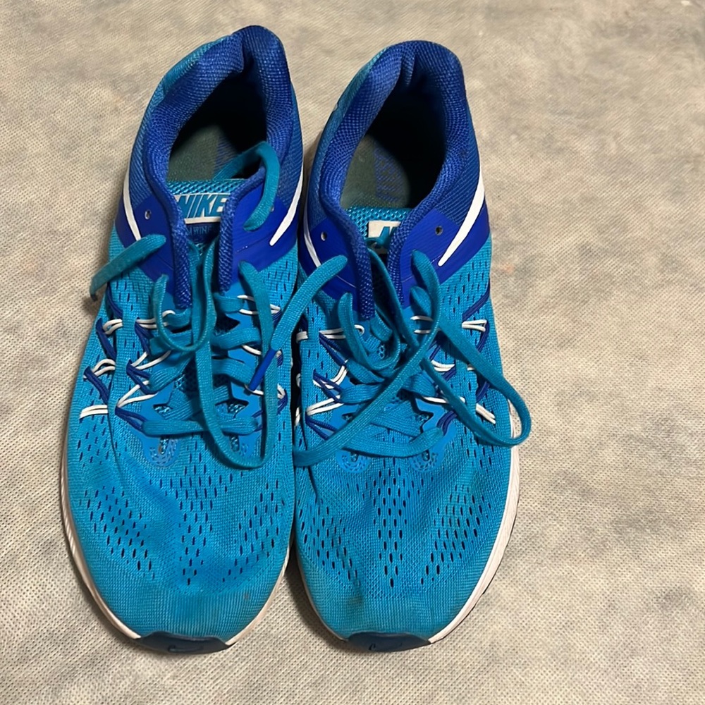Nike shoes-used